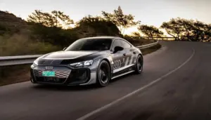 Audi E-tron GT Yenileniyor: Ön Gösterim Yapıldı